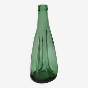 Ancienne Grande Bouteille En Verre Pressé Moulé Vert Écrasé Déformé