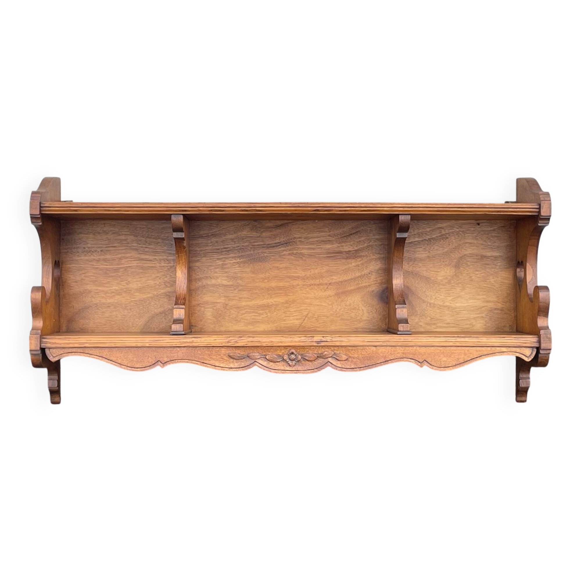 Early 20th-century display cabinet.