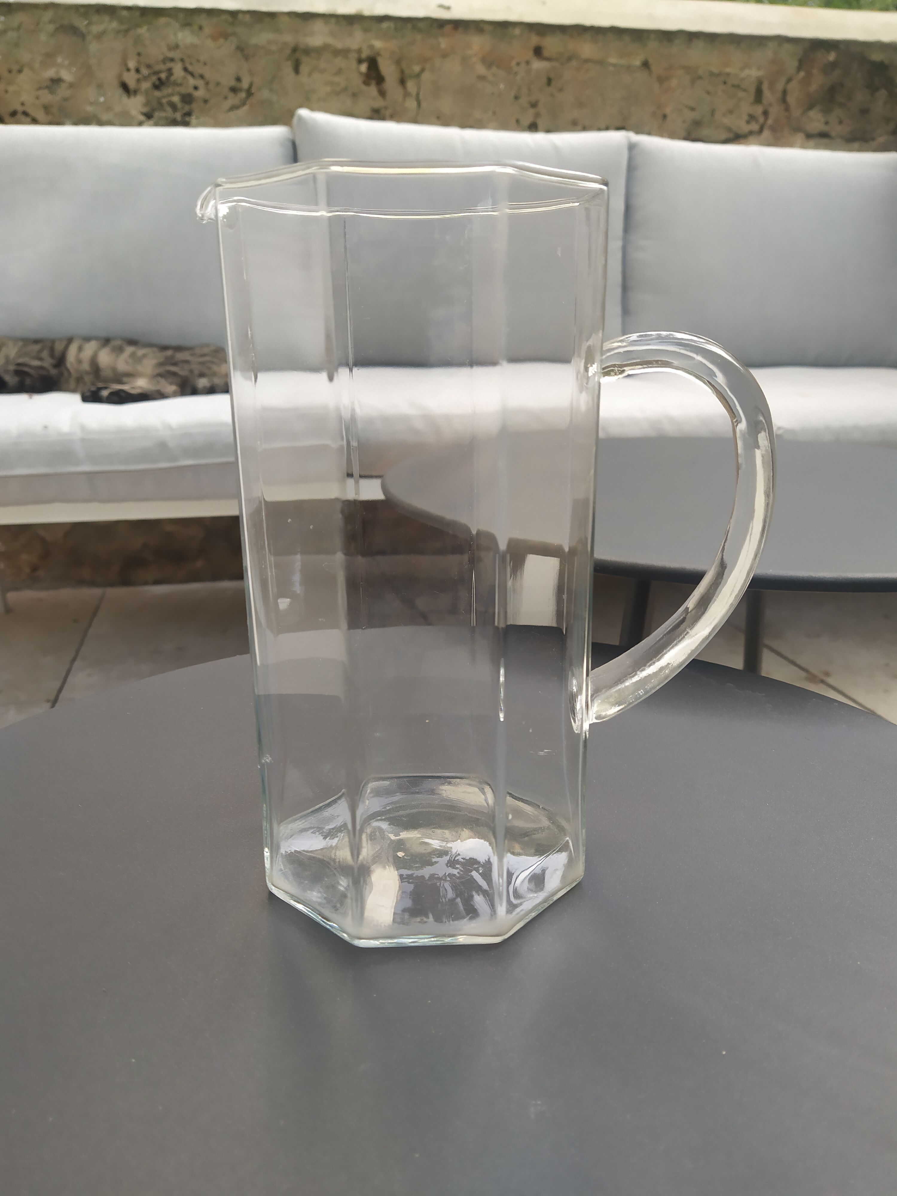 Octagonal pitcher Luminarc