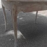 Table de style Louis XV cérusée
