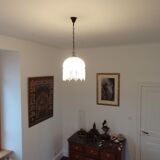 Vintage suspension in half shell speckled with pearls