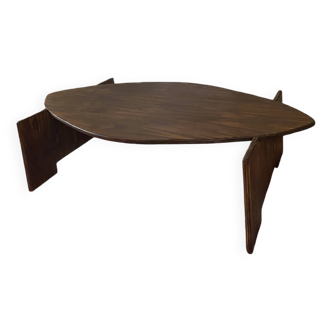 Oval coffee table