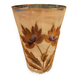Verre peint à la main