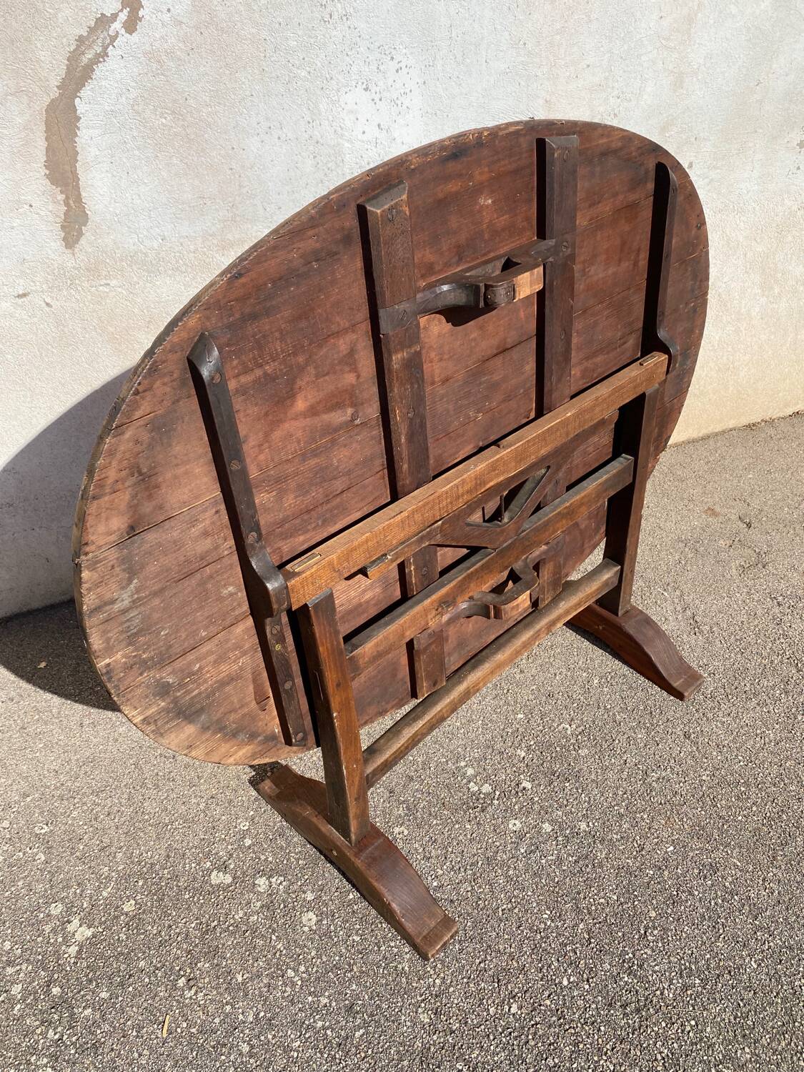 Table vigneronne ovale