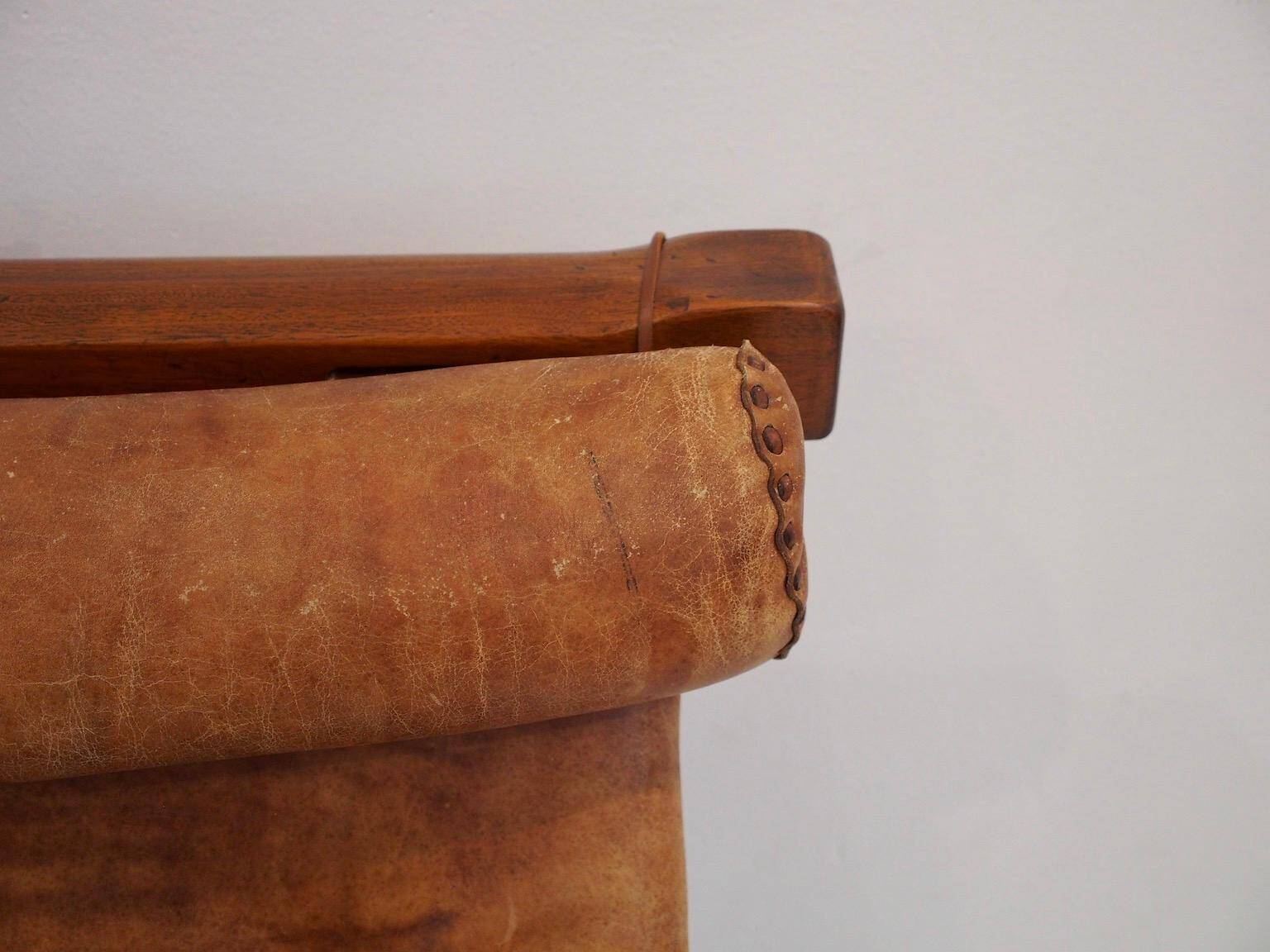 20th-century leather and Brazilian hardwood sofa, Brown
