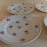 Series of four dessert plates in earthenware Saint Amand décor Rosettes