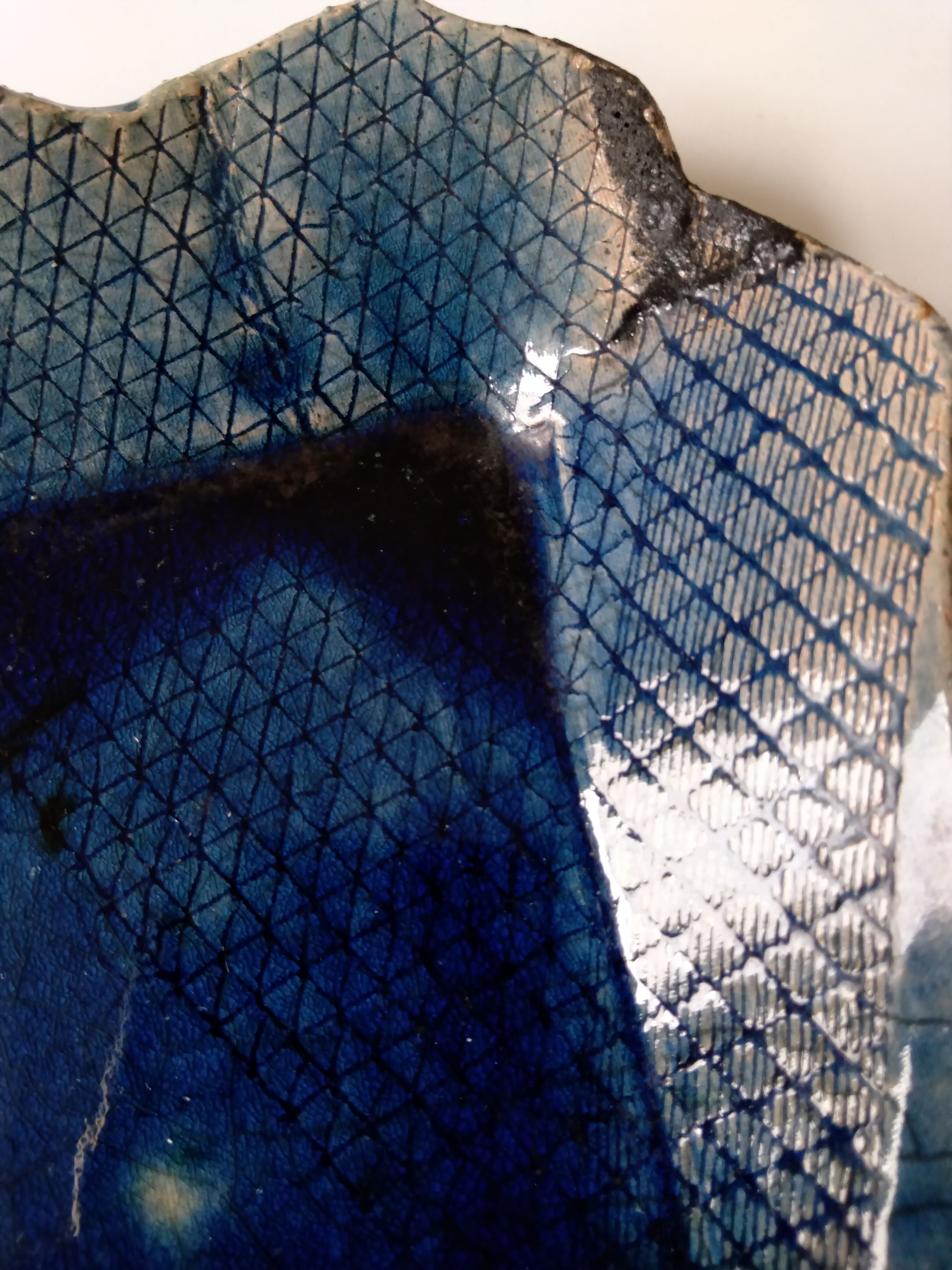 Vide poche Raku bleu indigo en céramique émaillée française