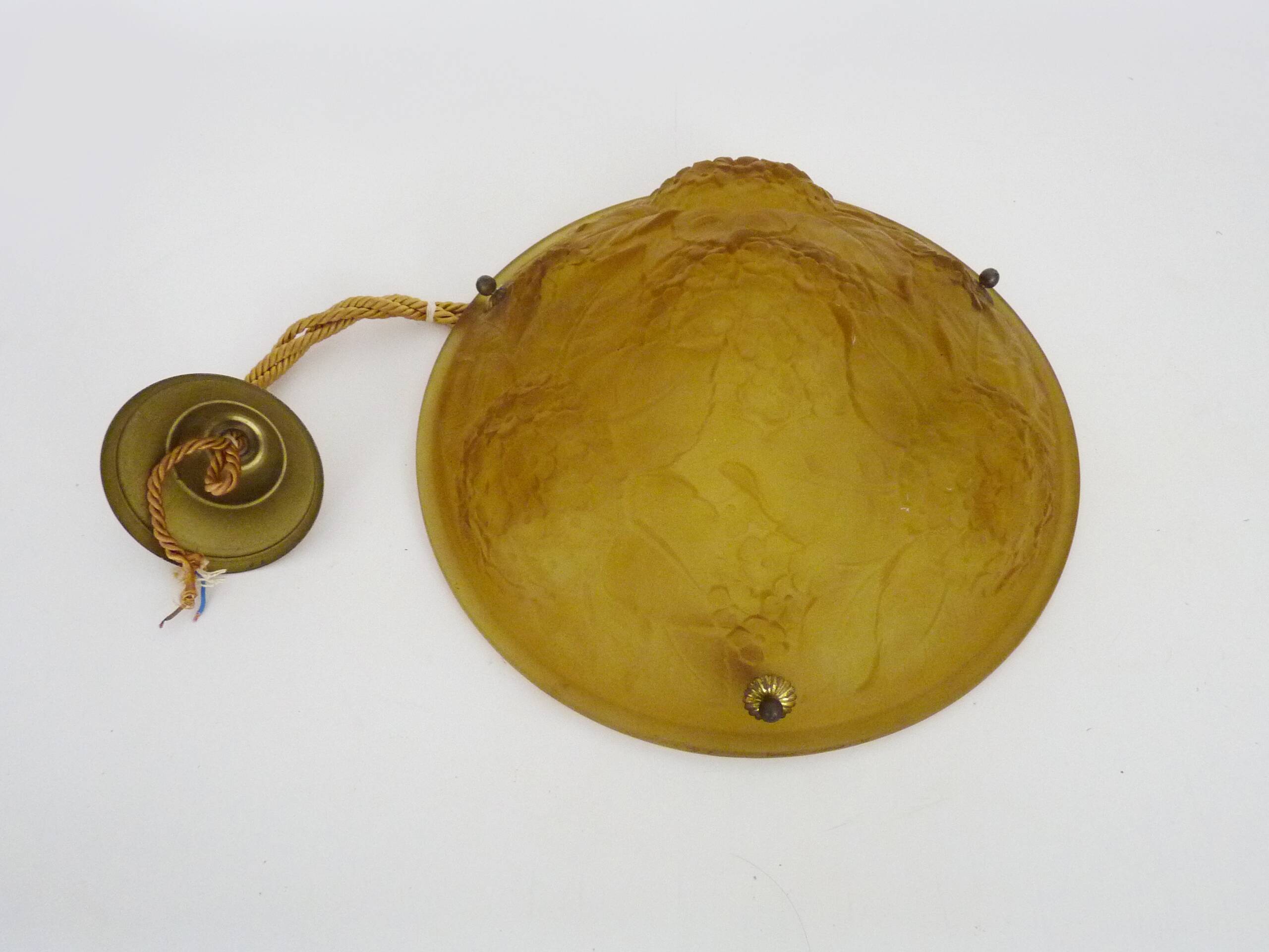 Ancien lustre, suspension vasque Art Déco 1 Feu, en pâte de verre jaune.