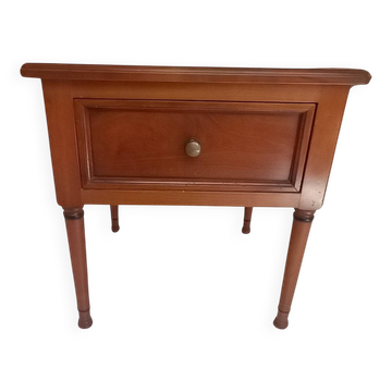 Pedestal table