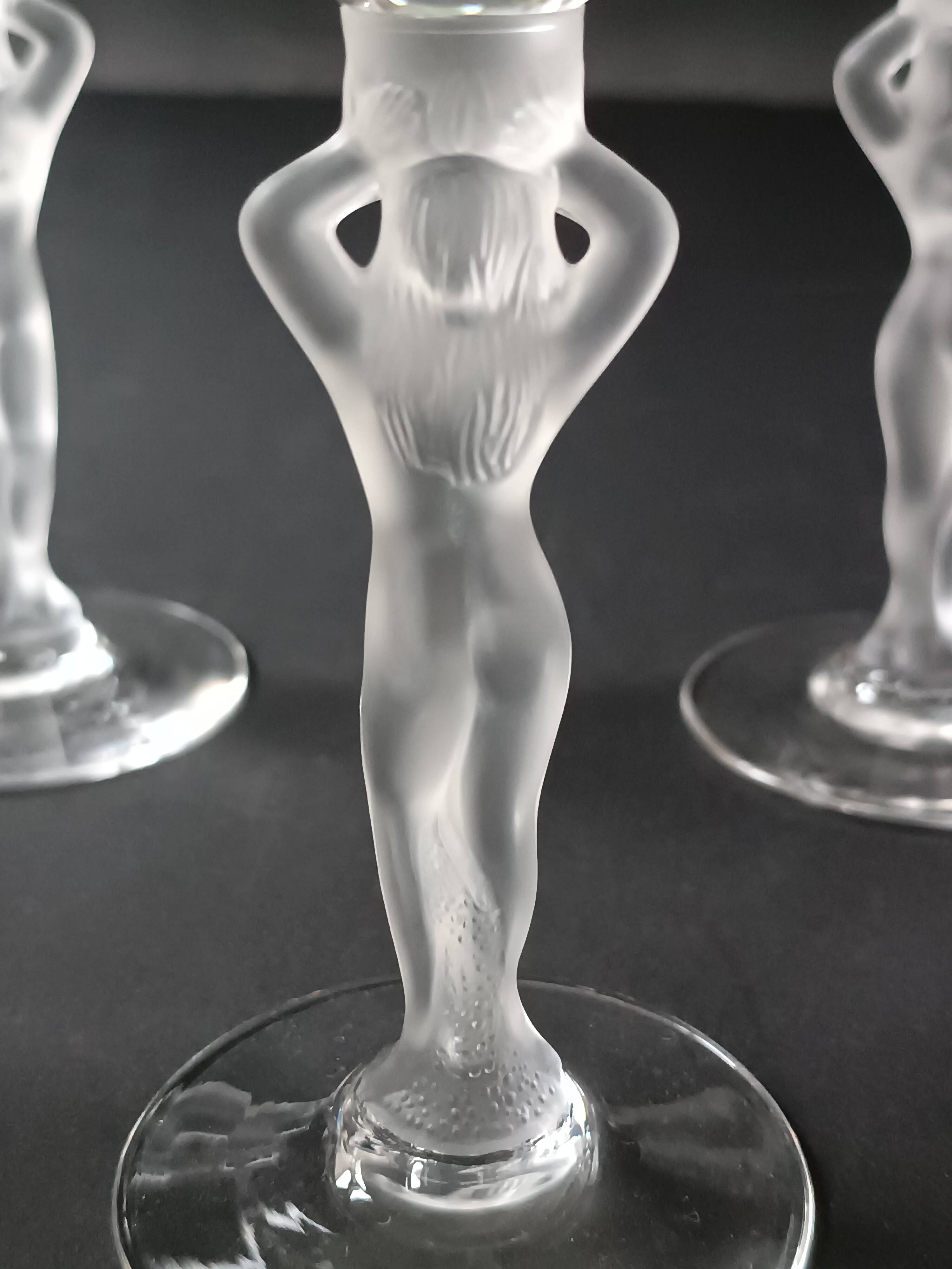 Set of 9 crystal flutes with Venus and Bacchus foot, Vannes and Bayel