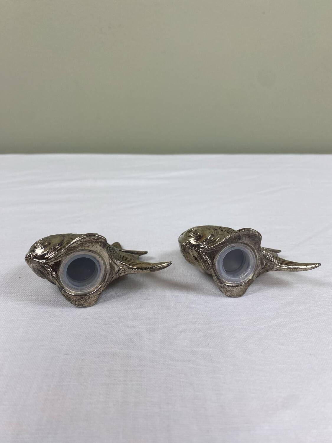 Fish salt and pepper shakers