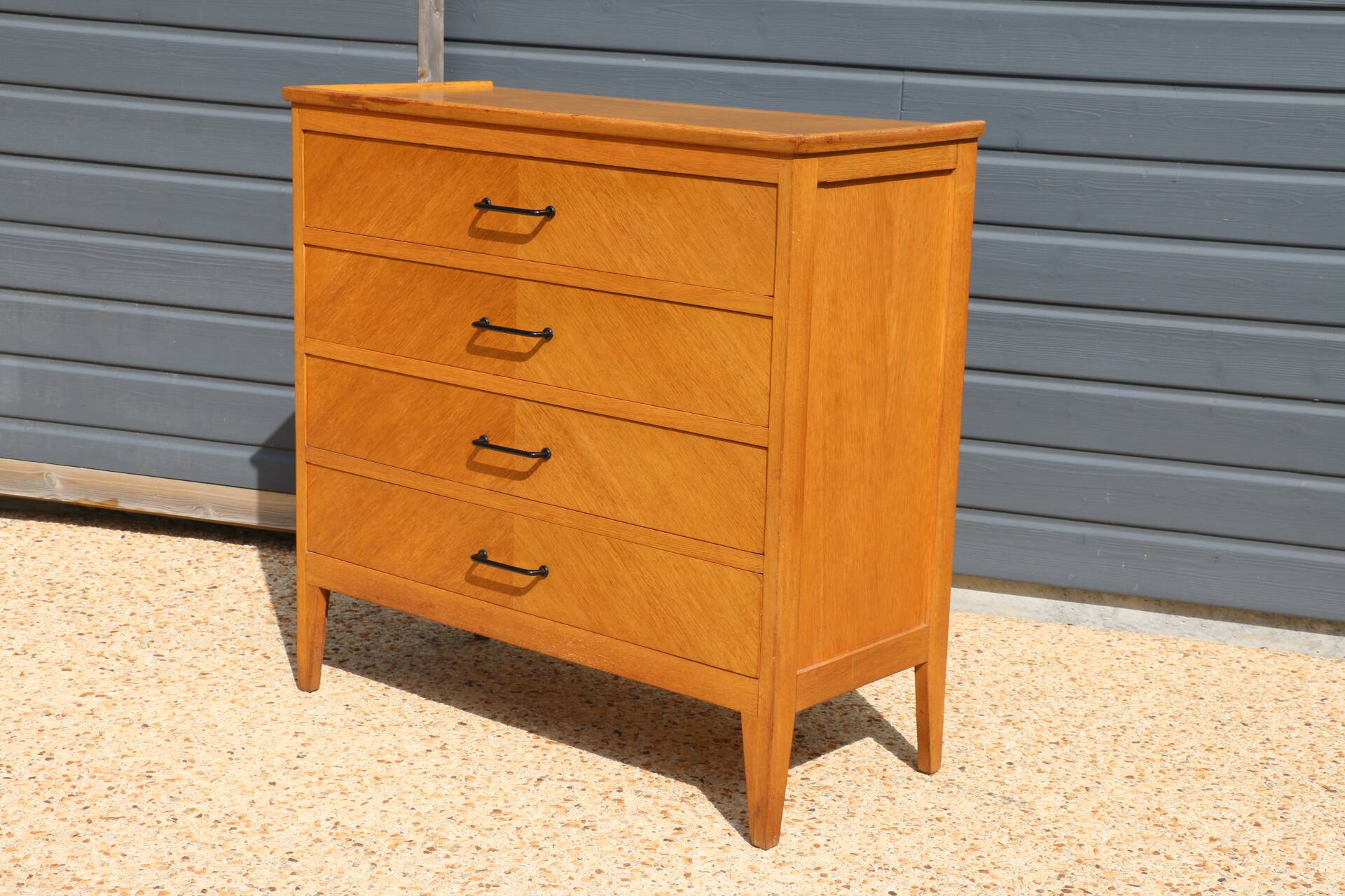 Chest of drawers with 4 drawers, light oak, 1960.