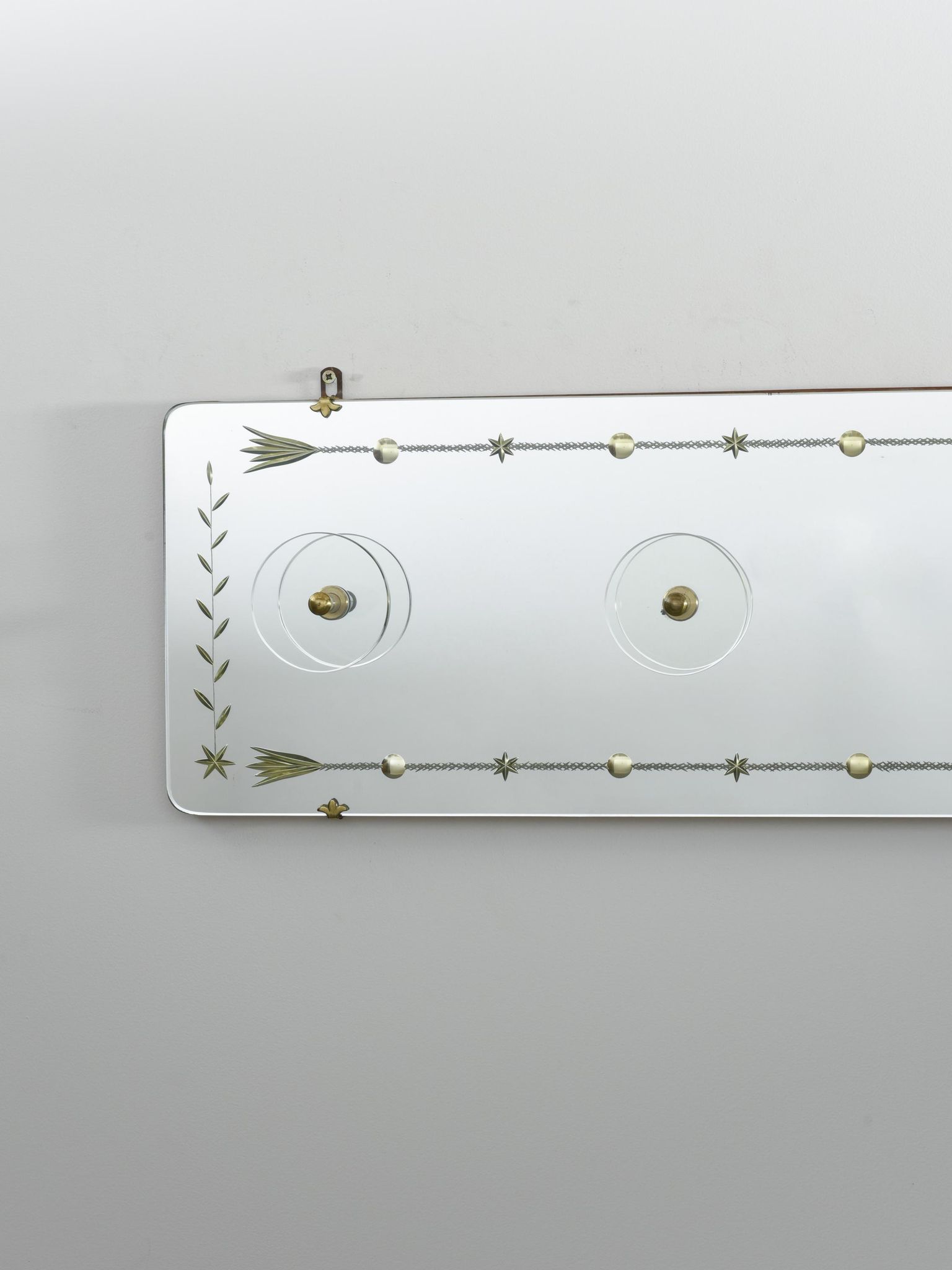 Coat rack with five engraved mirror hooks from Cristal Arte, Italy