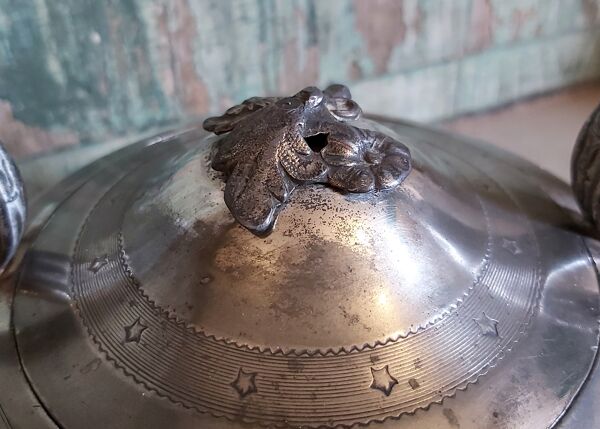 Ensemble théière et sucrier de James Dixon & Sons de Shefield en métal argenté