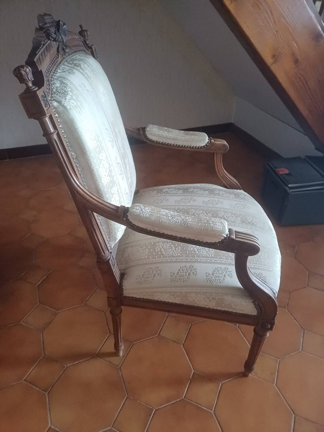 Louis XVI style living room