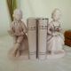 Serre livres en porcelaine