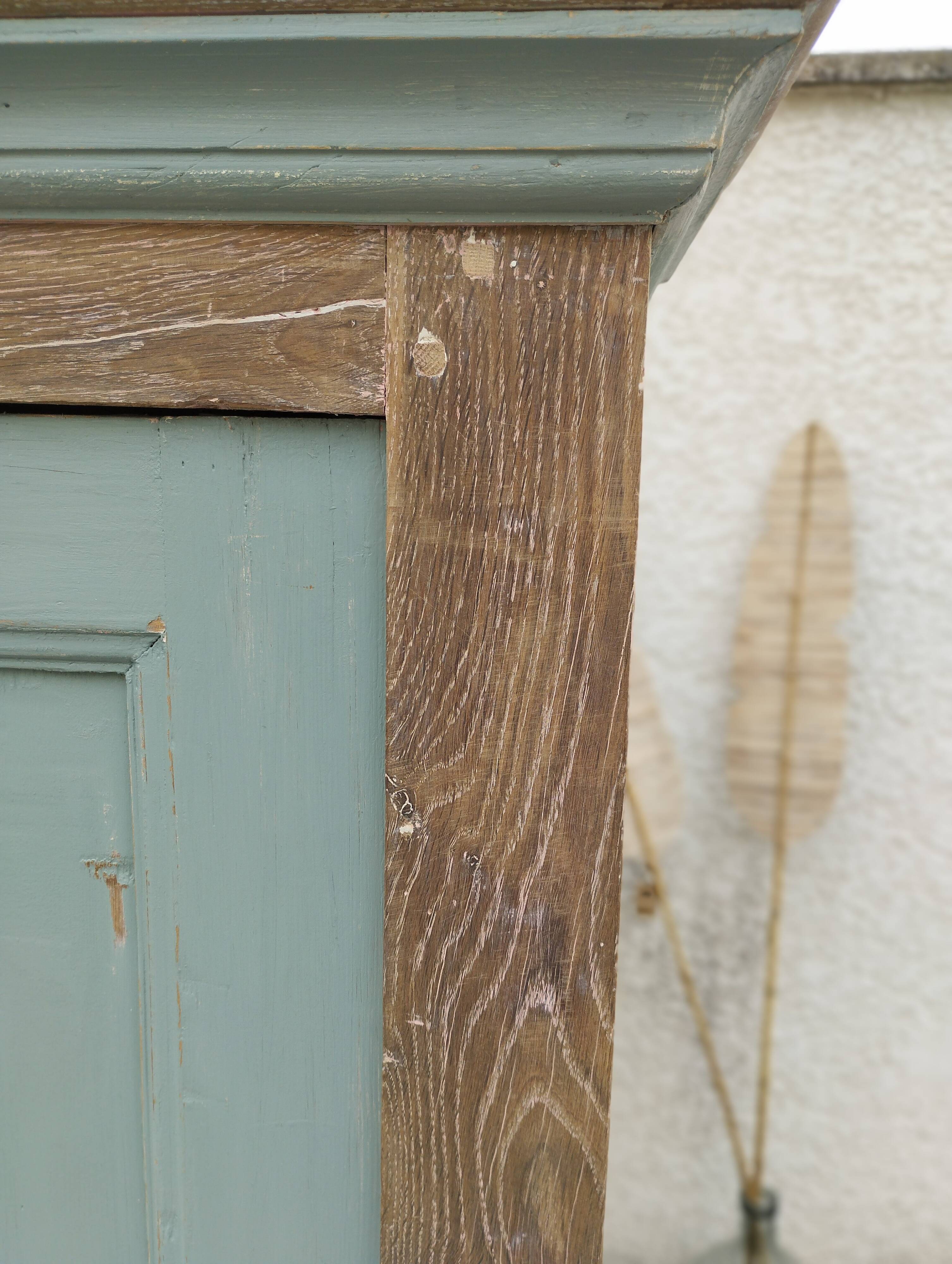 Parisian Wardrobe - Vintage Bonnetière