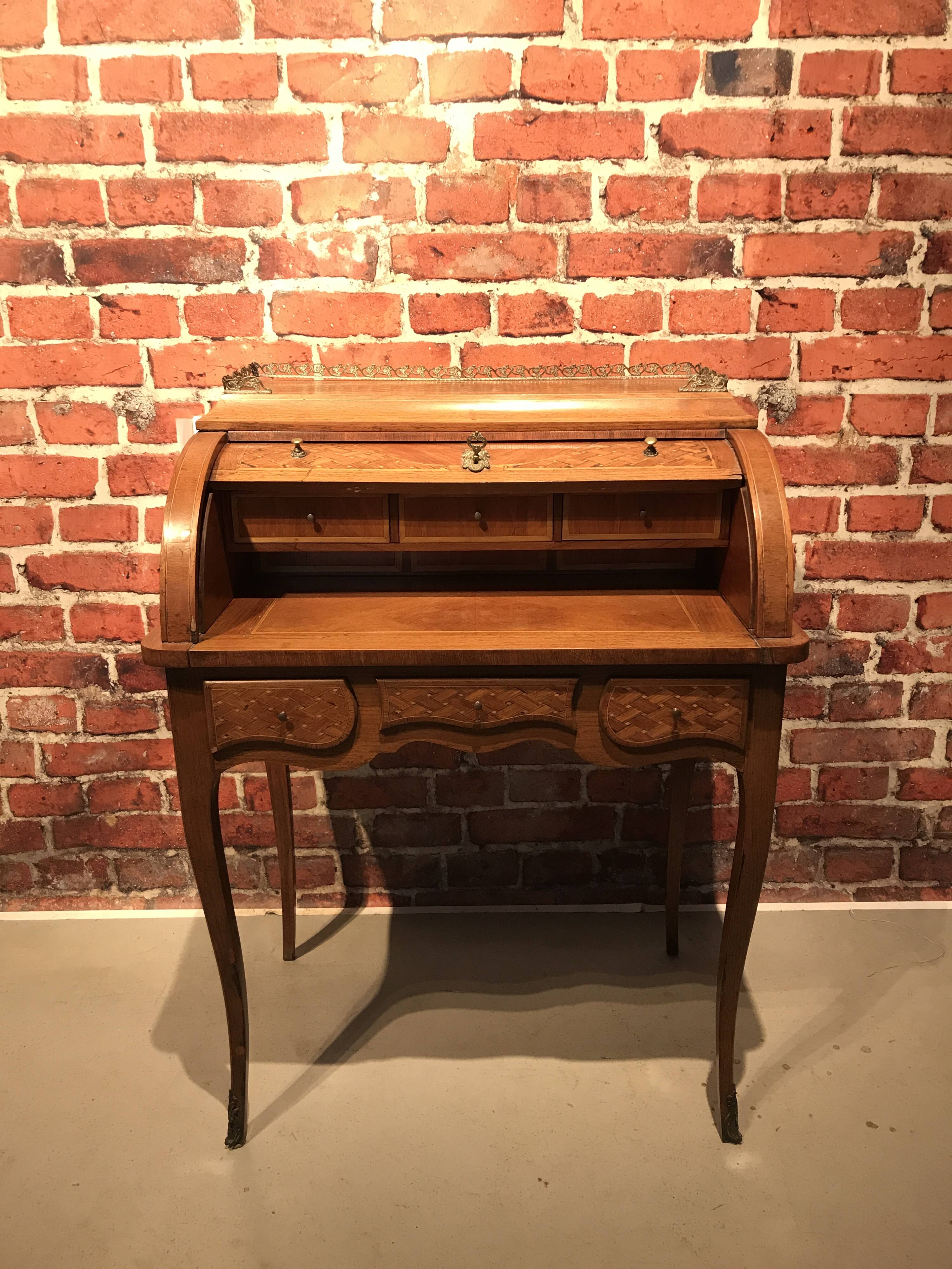 Wooden cylinder secretary