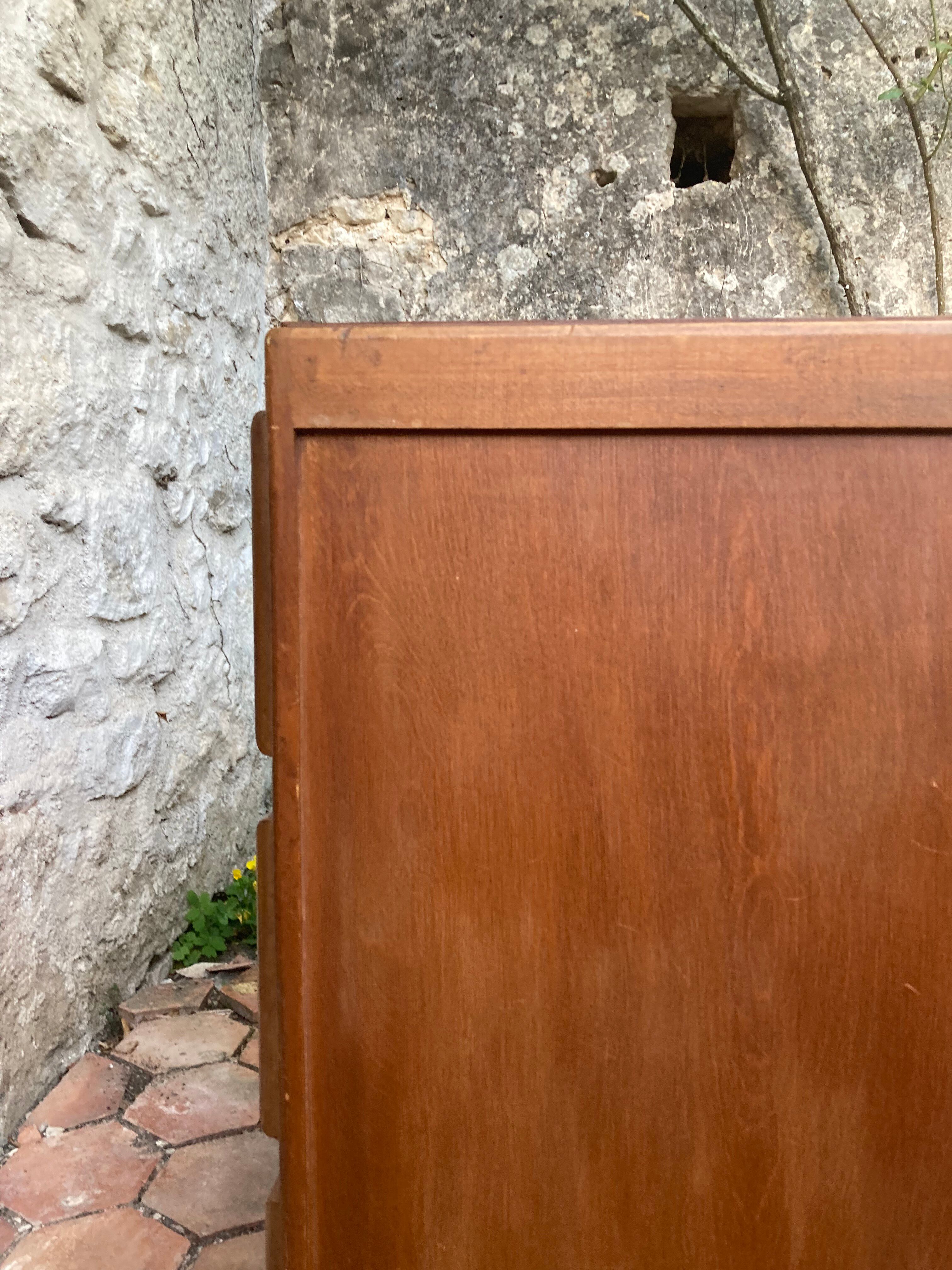Vintage chest of drawers with 3 drawers