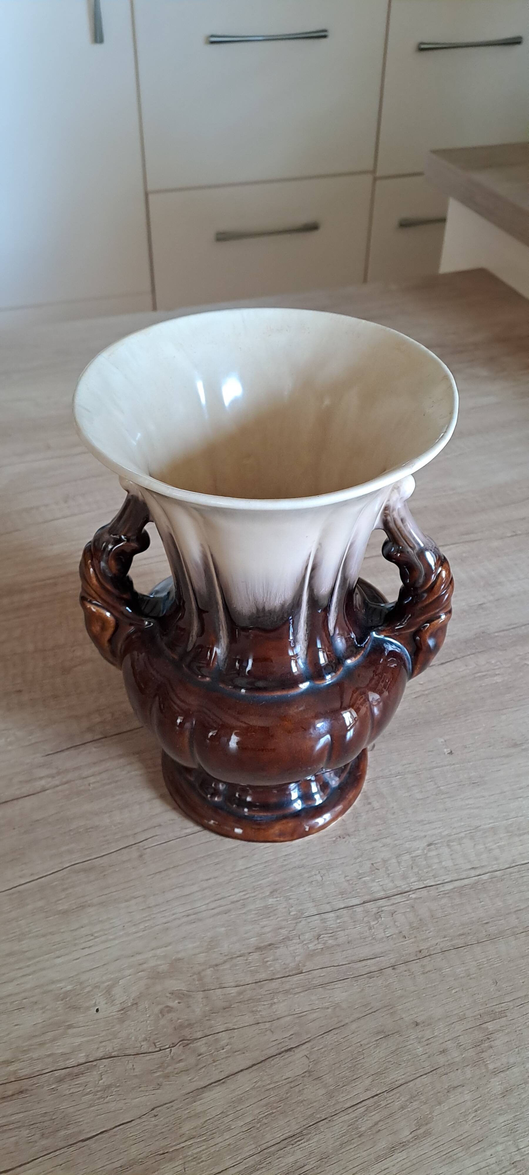 Numbered amphora vase