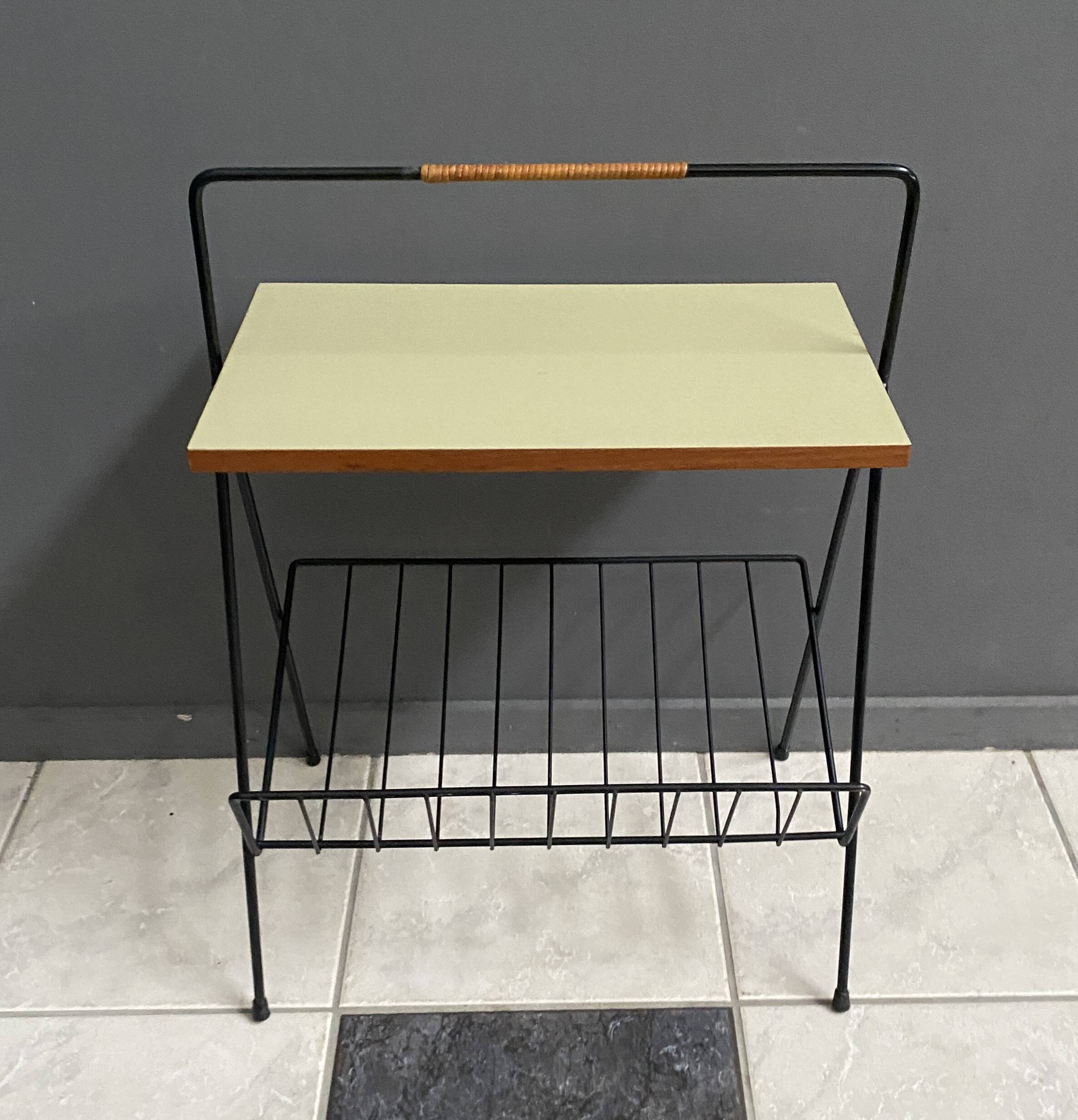 Magazine rack by Ilse Mobel 1960s