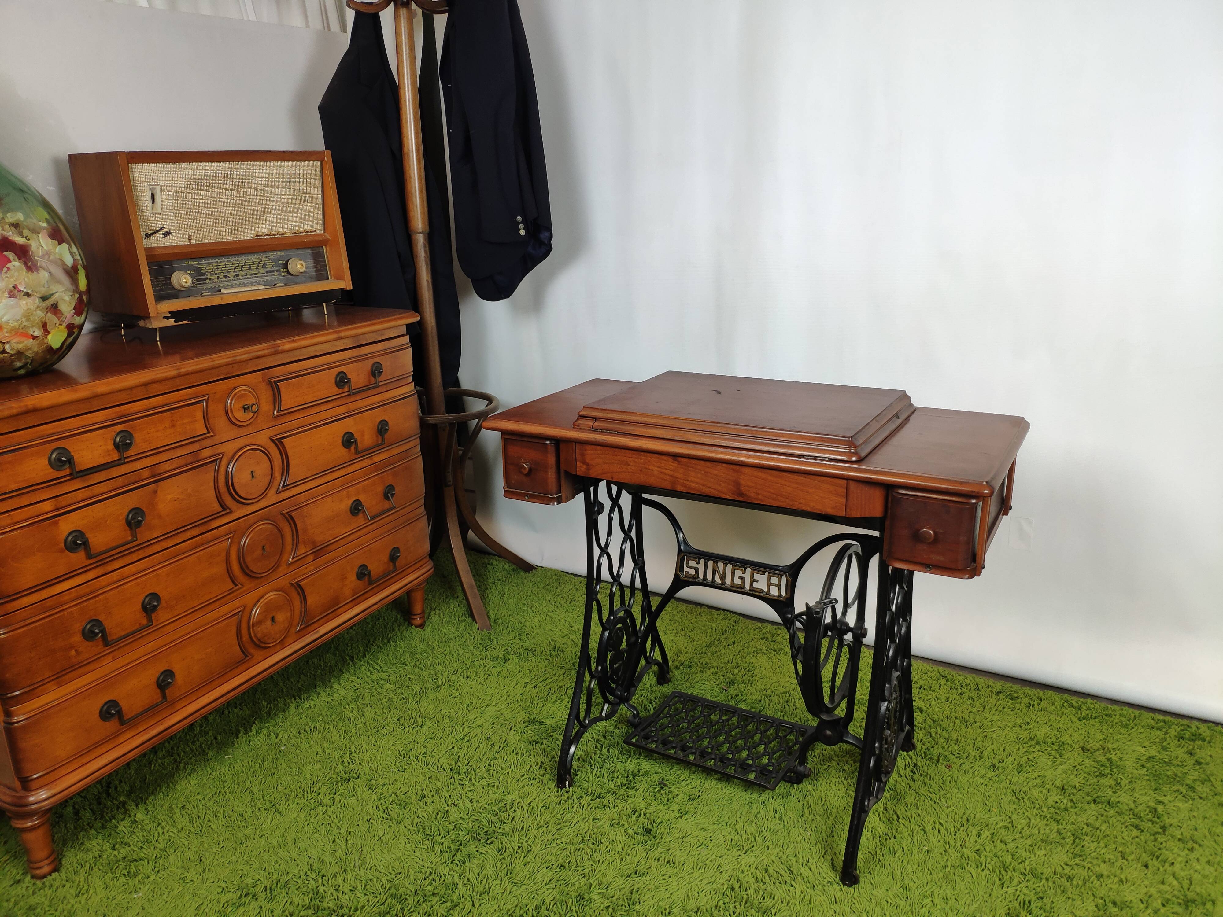Singer sewing machine furniture