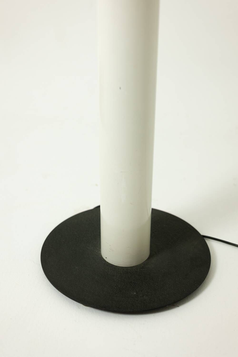 Toso and Massari, for Leucos. Floor lamp in Murano glass. Circa 1970.