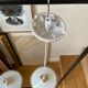 Paire de suspensions en verre blanc