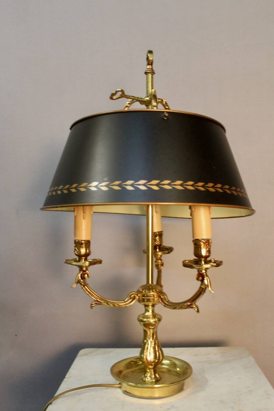 Empire style lamp with three lights