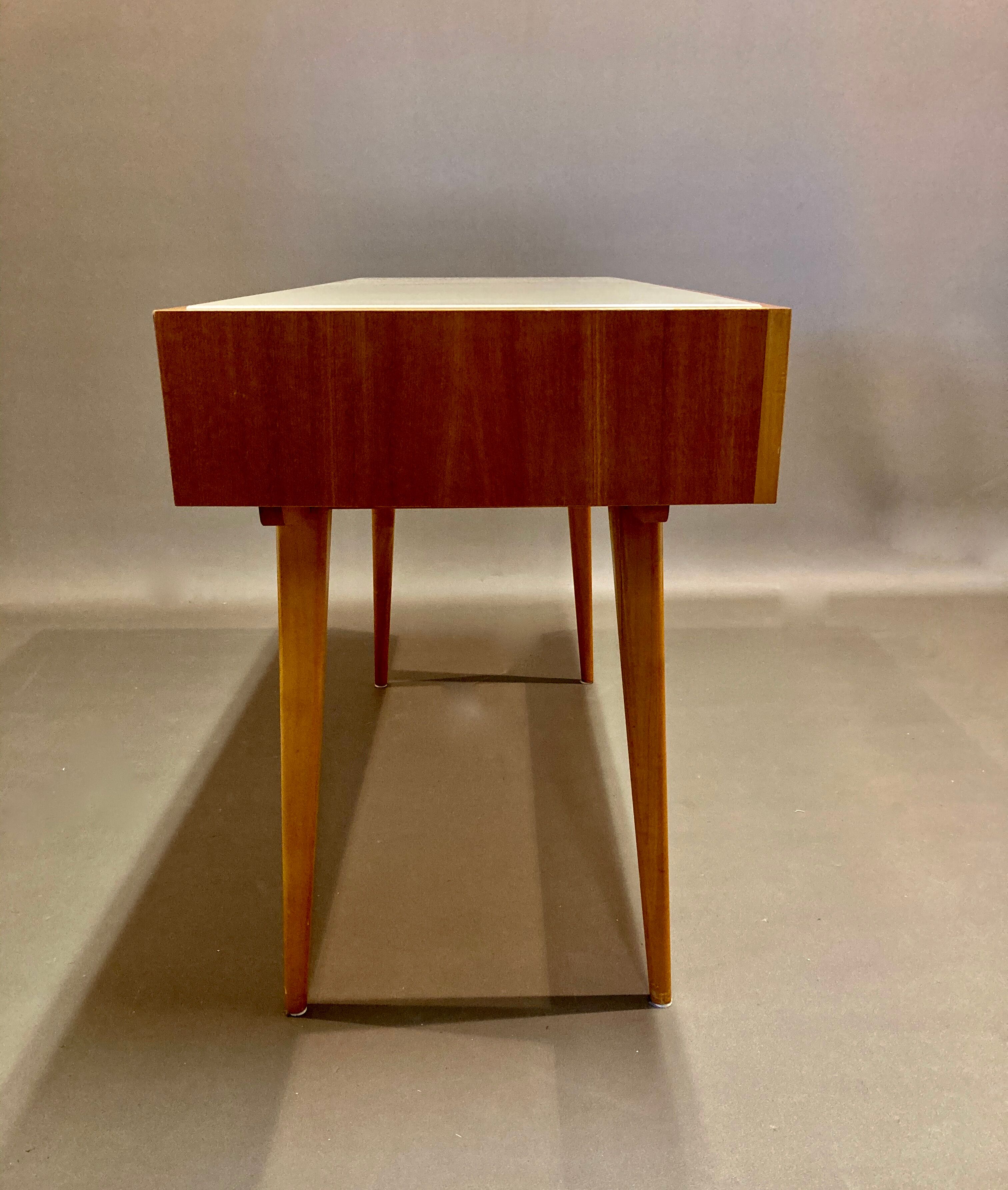 High-billed desk opaline scandinavian design 1950