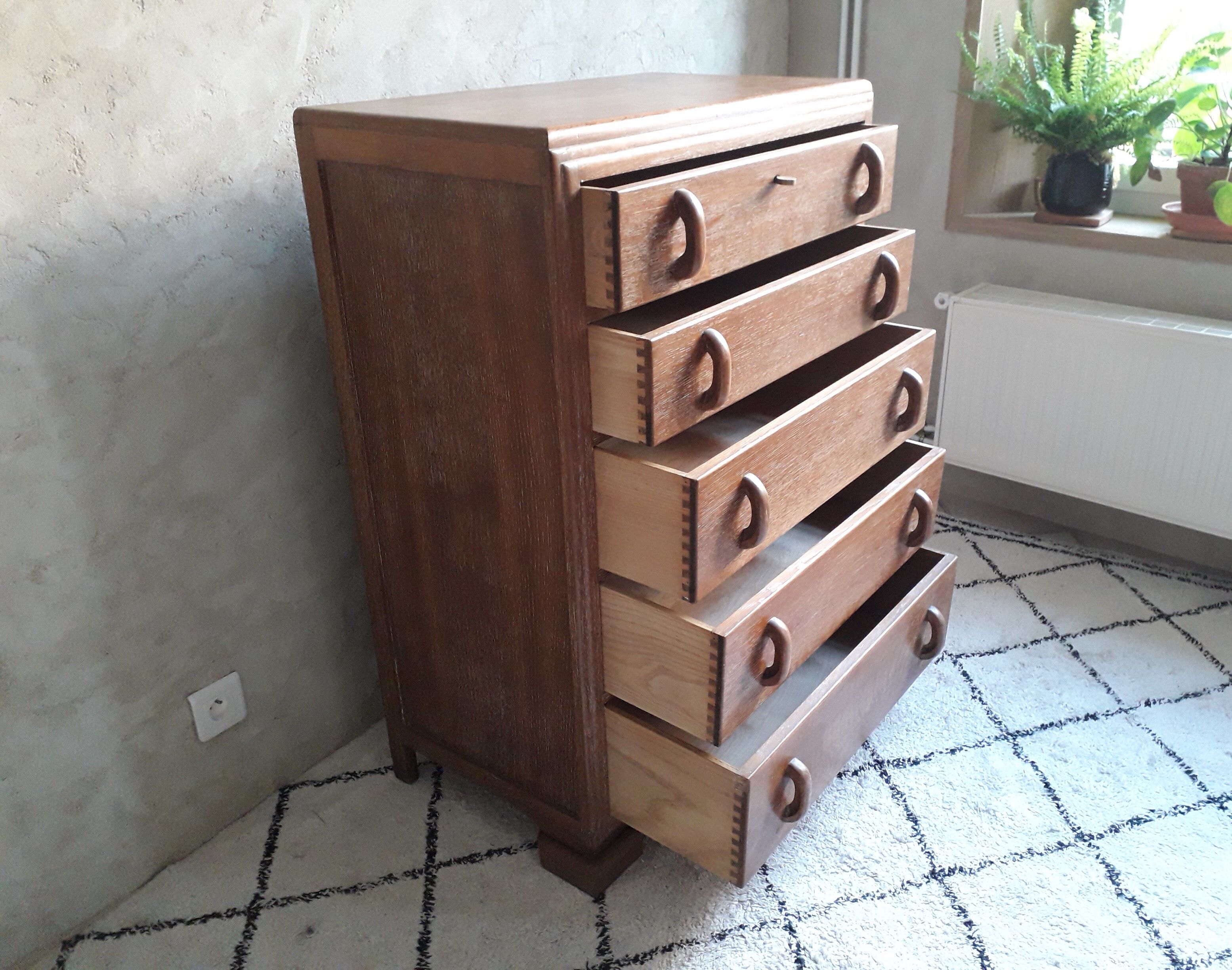 Royal board dresser Made in Sweden