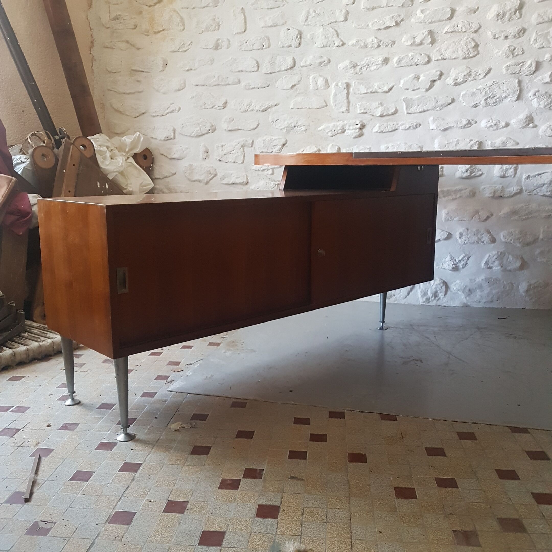 Presidential vintage office