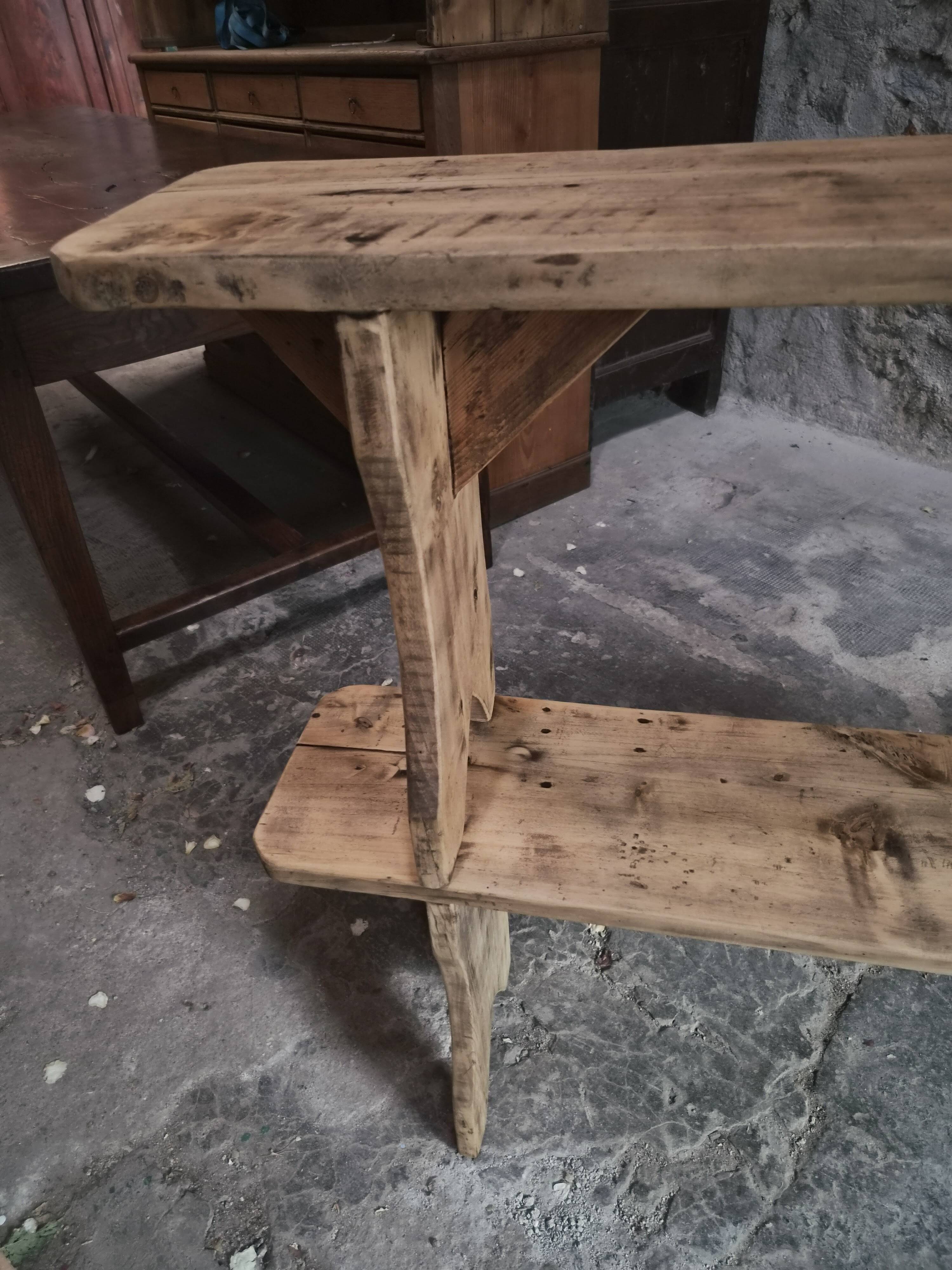 Ensemble de deux bancs vintage en bois de peuplier, 1920–1950