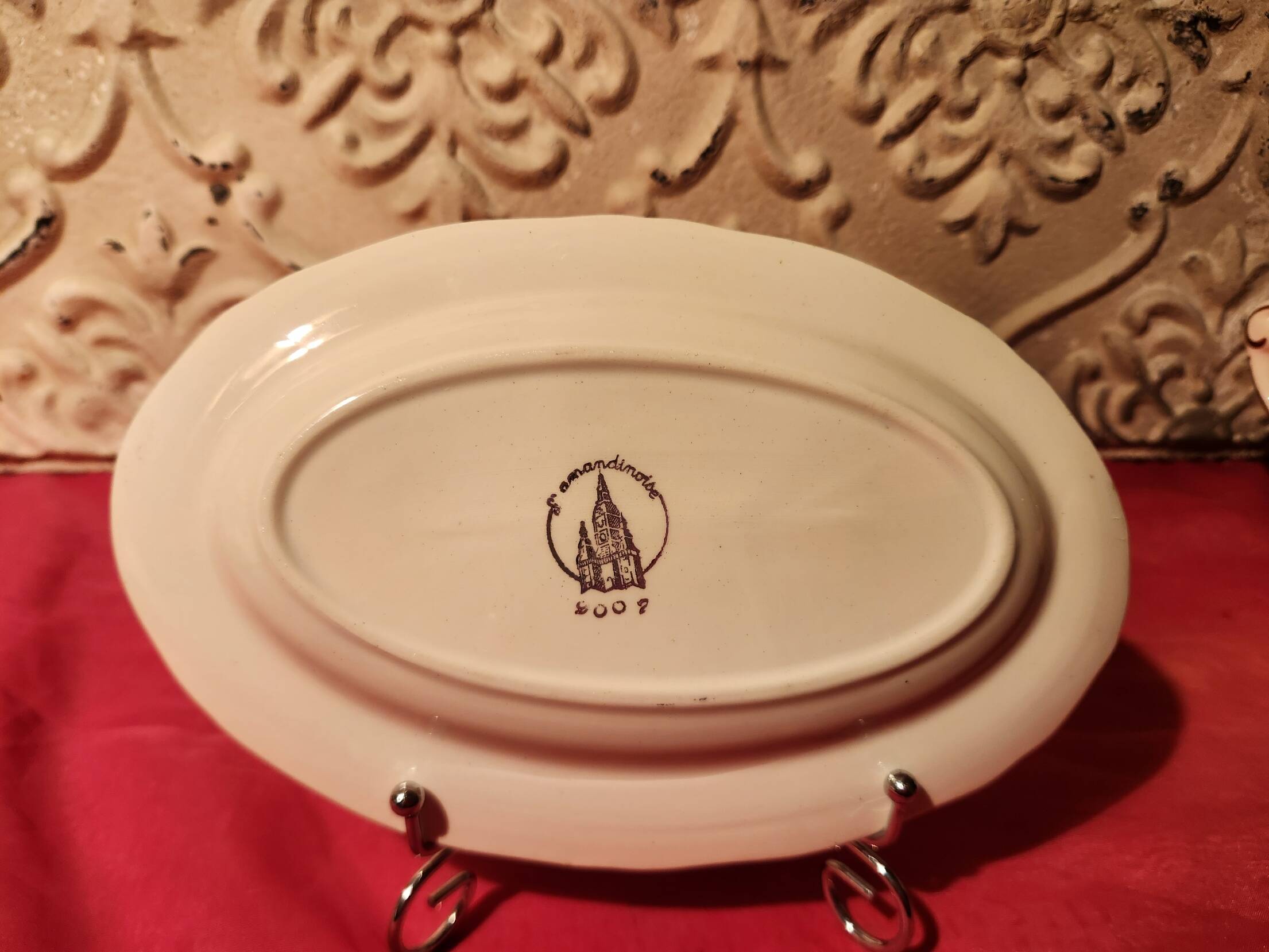 Sauce boat and small oval dish the Amandinoise