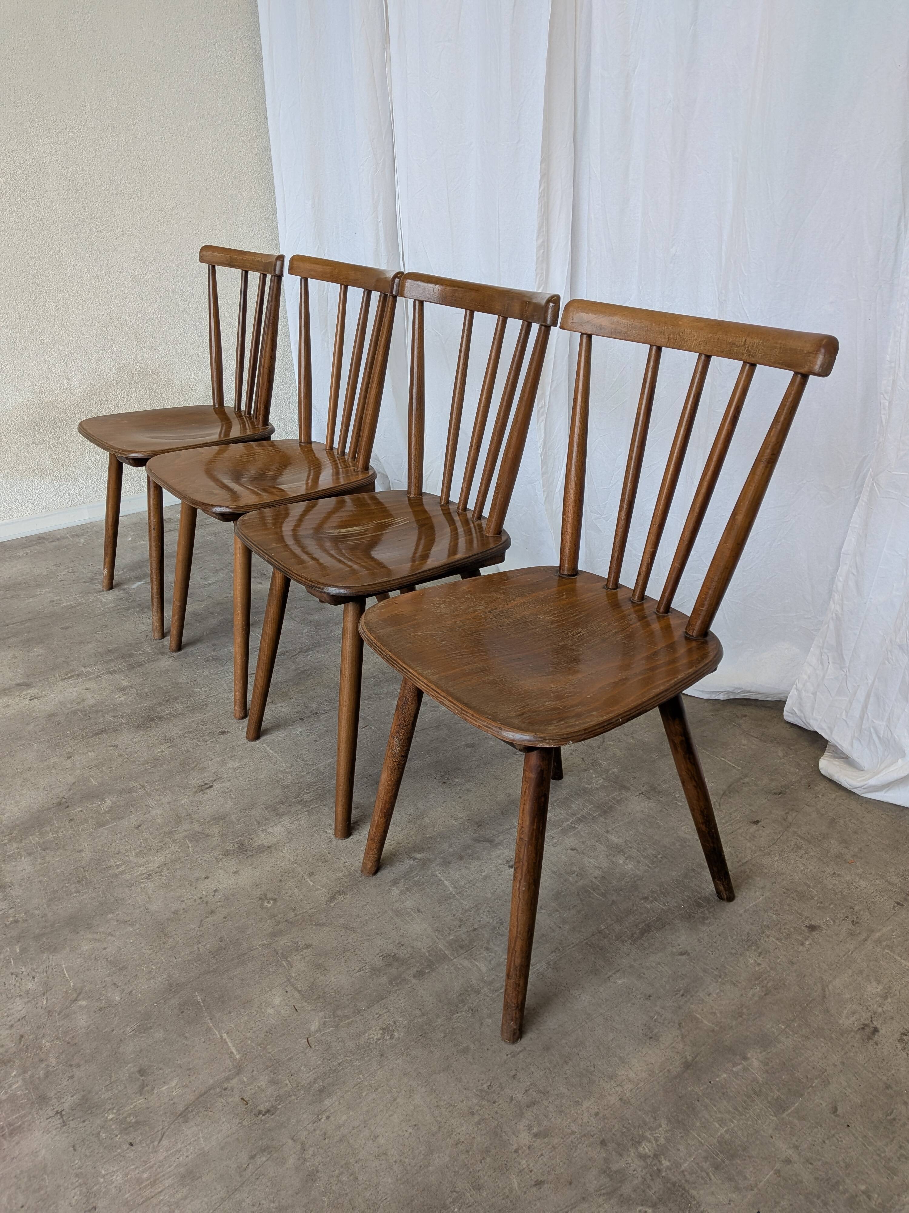 Ensemble de 4 chaises de salle à manger Windsor vintage : en bois des années 50 / STOL Kamnik