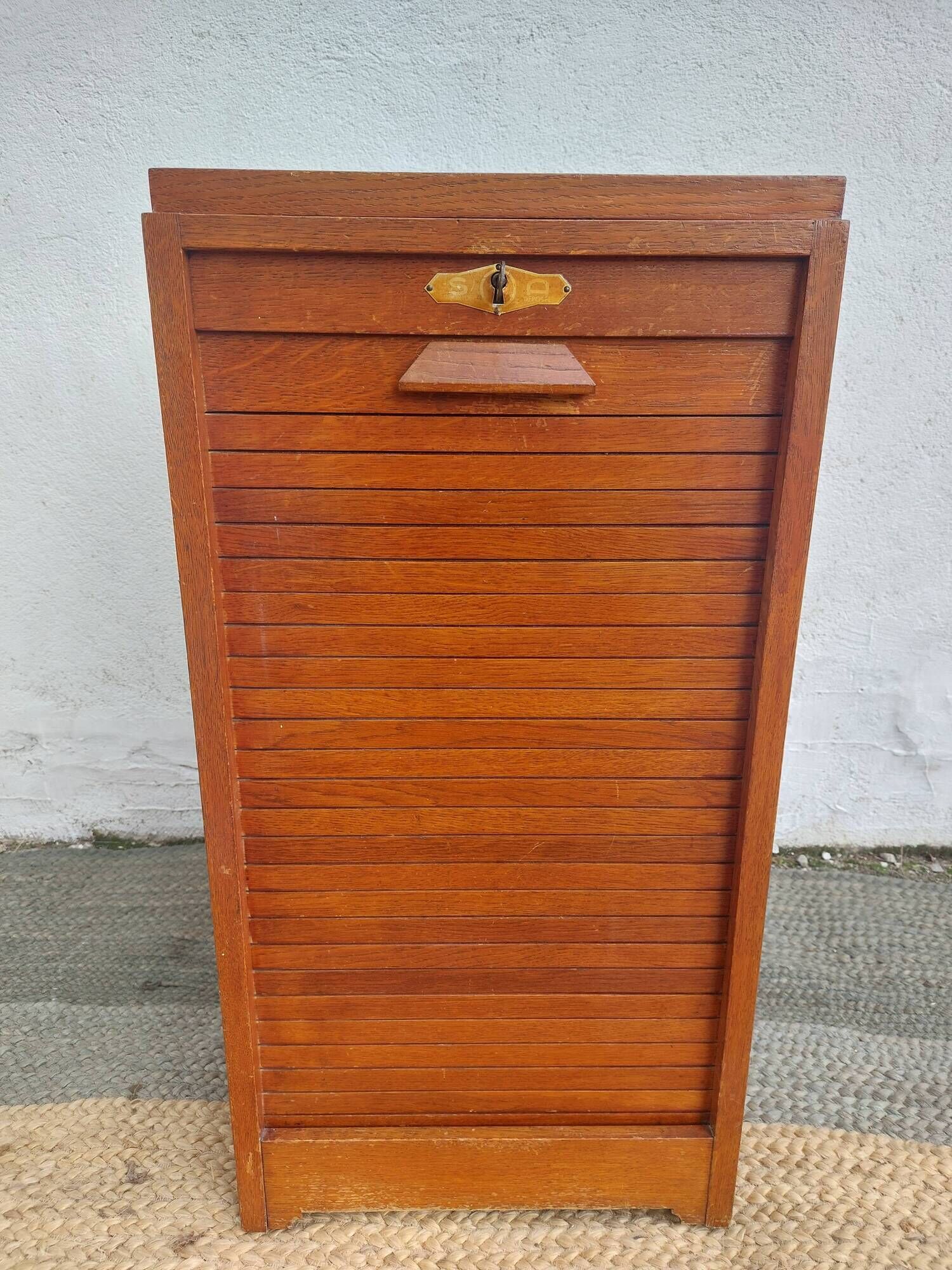 Small piece of furniture, roll-top filing cabinet