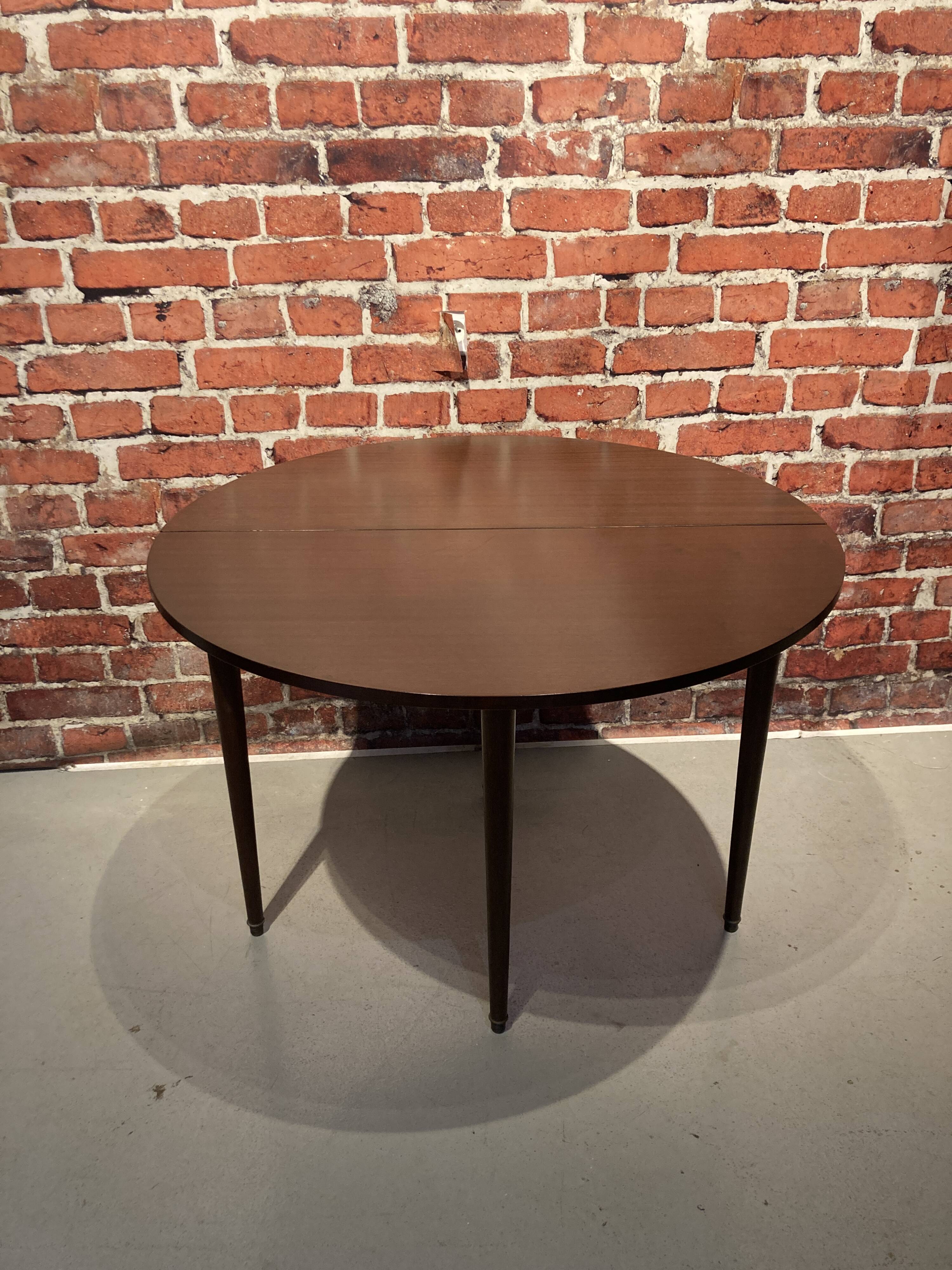 Table ronde pliable en bois