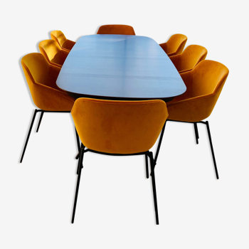 Bo Concept table and 8 chairs