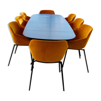 Bo Concept table and 8 chairs