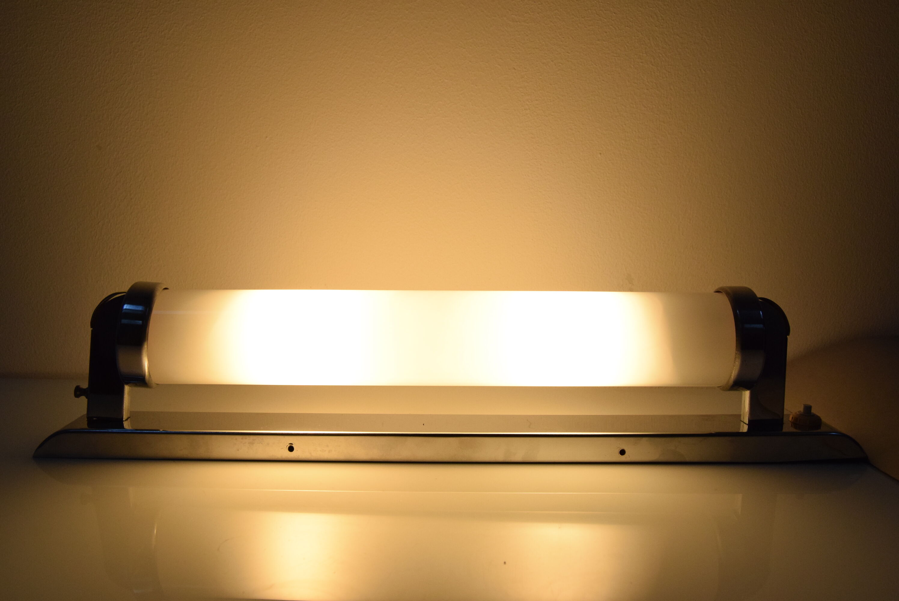 Bauhaus Chrome Wall Lamp Napako,1940