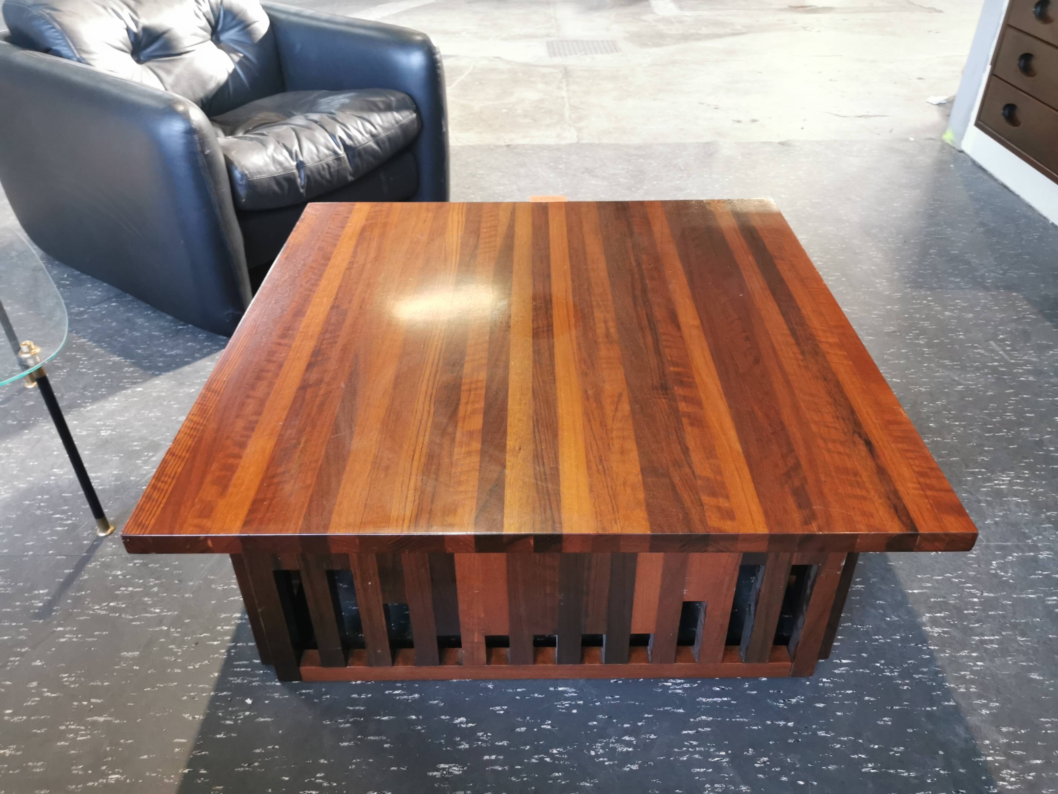 Table basse XL design vintage en bois exotique