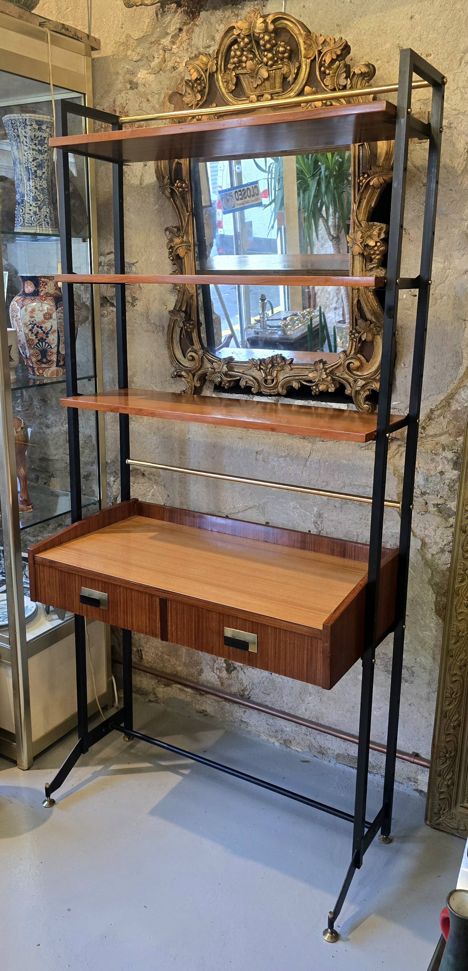 Bookcase - Vintage Italian desk from the 1960s/70s