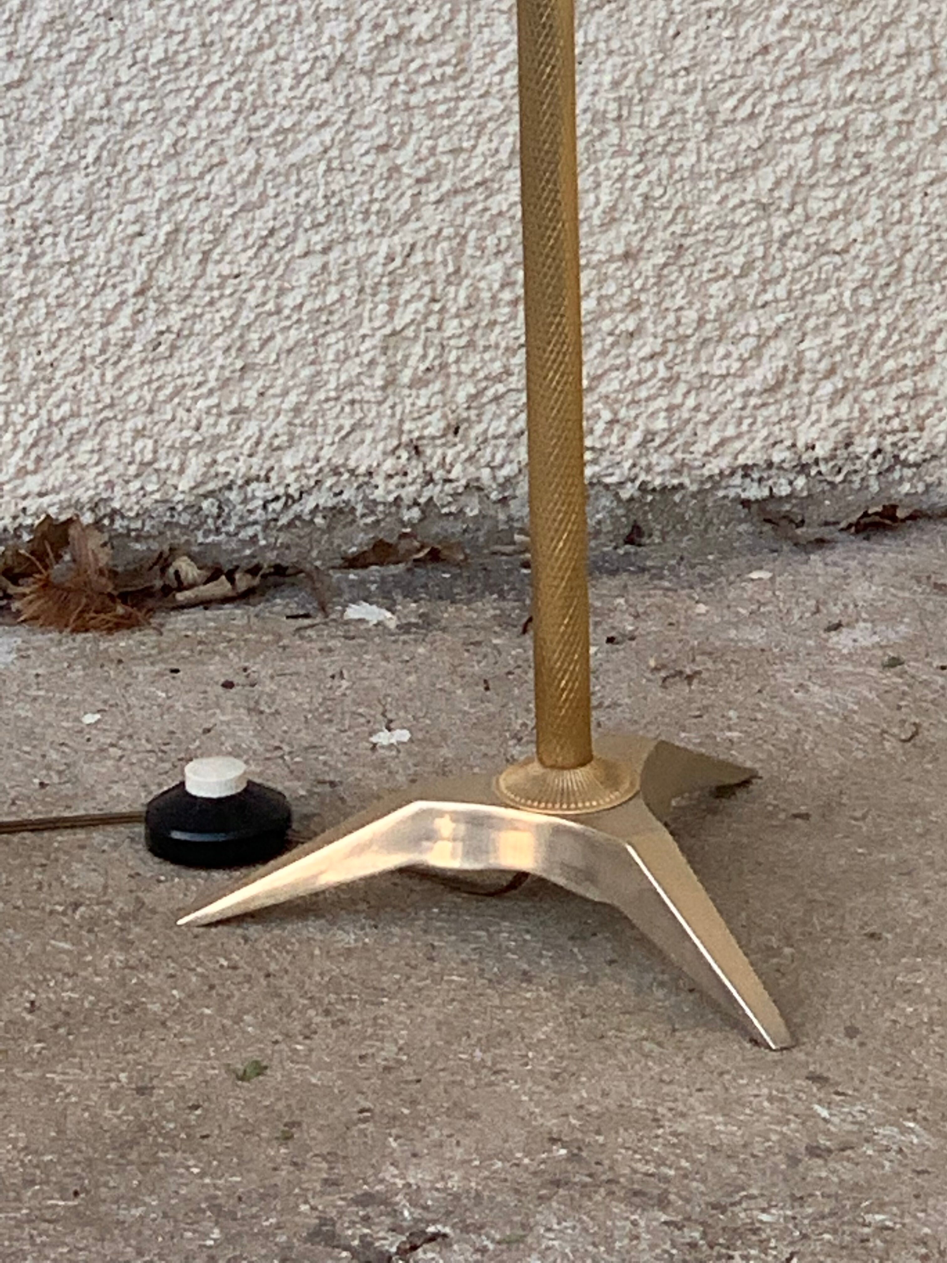 Vintage brass floor lamp in scale and opaline 1950