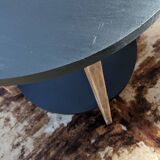 Round table