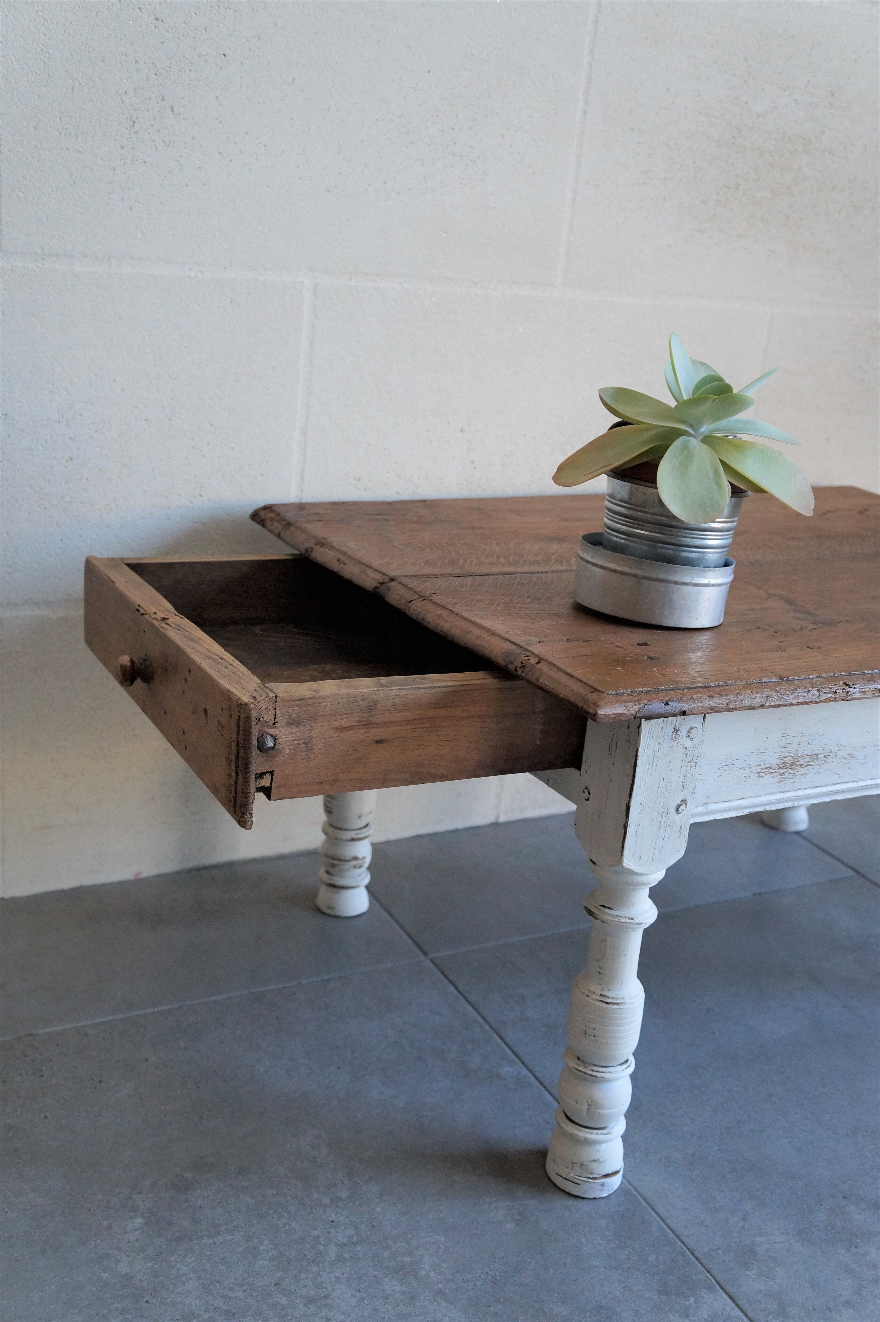 Table basse du XVIII restaurée