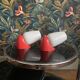 Paire d'appliques vintages plastique et verre en opaline blanc