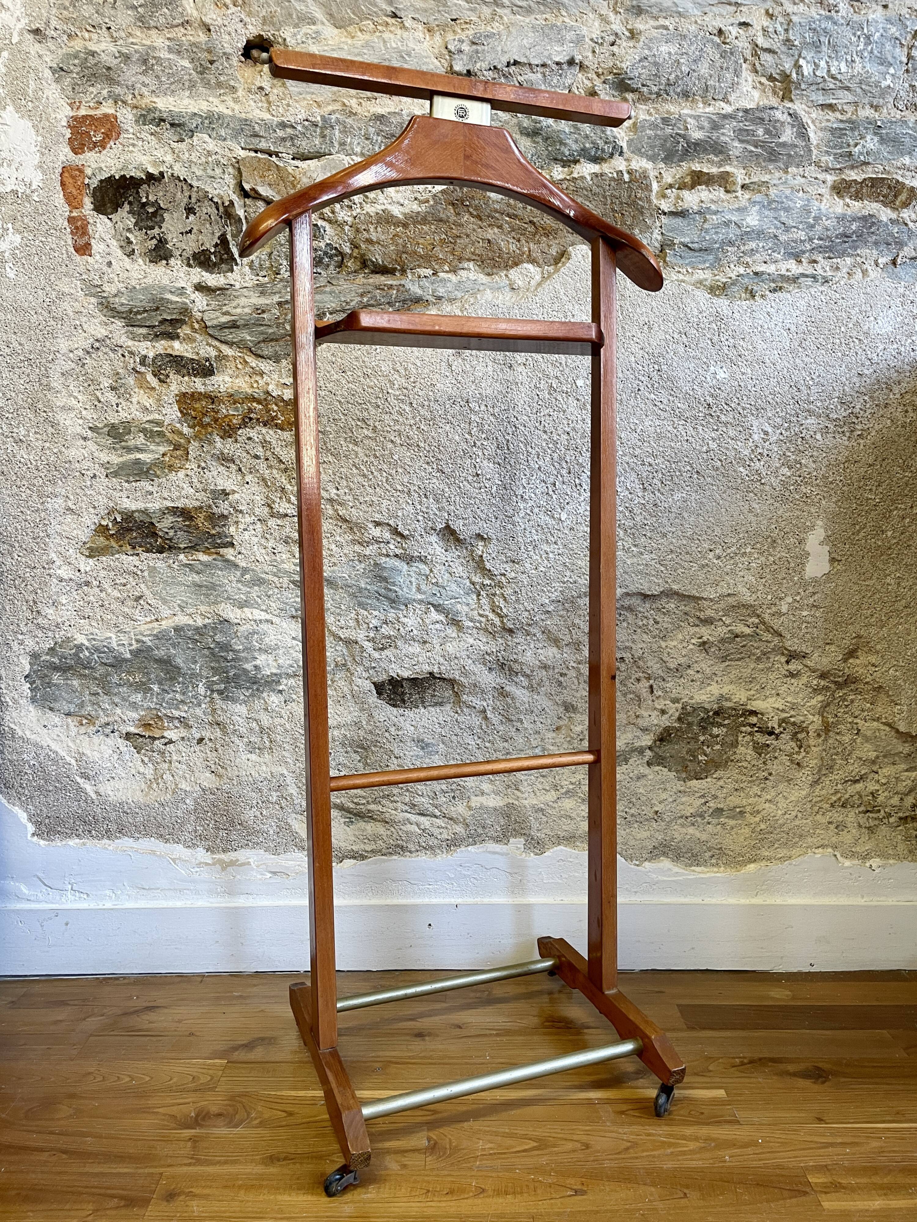 Valet de chambre for Fratelli Reguitti