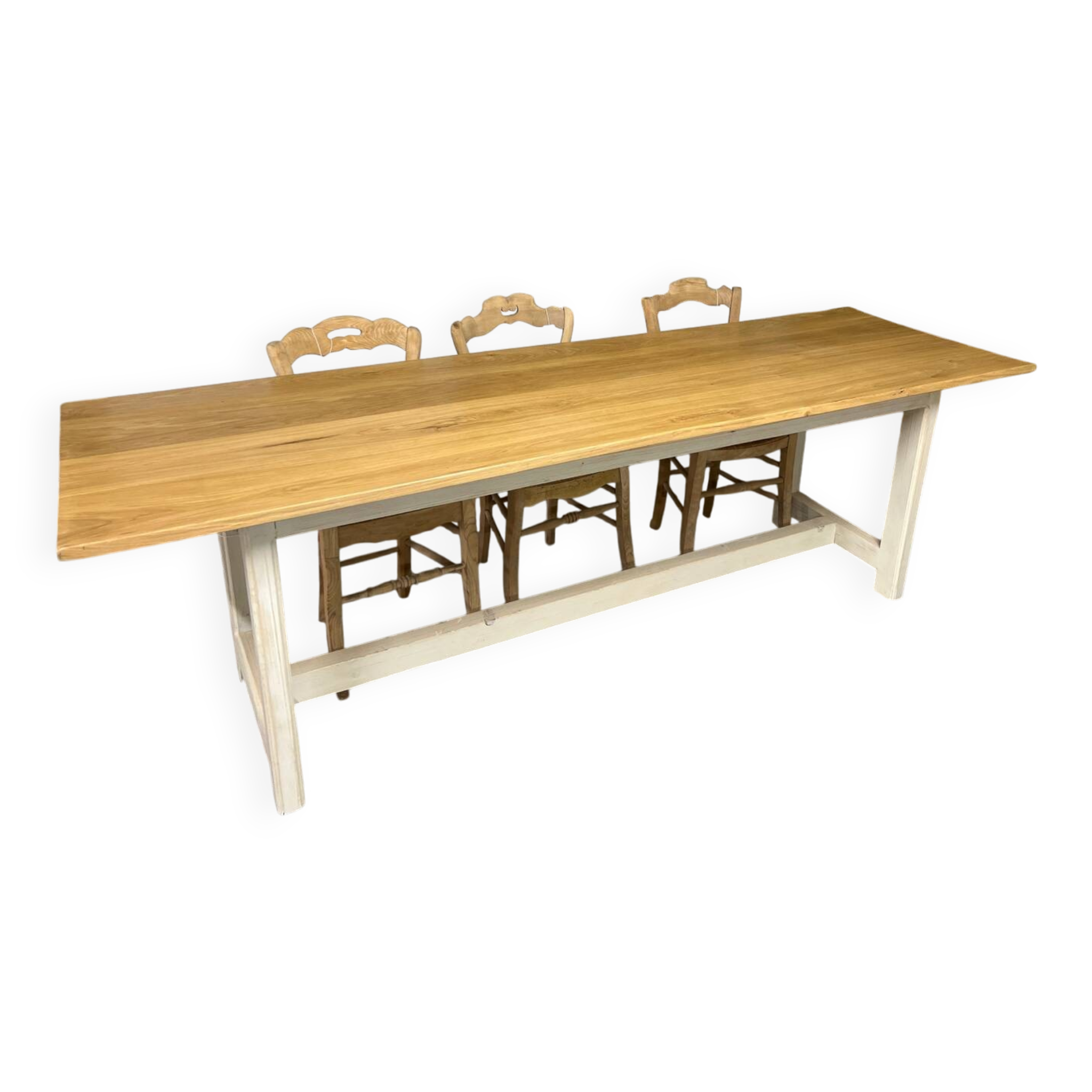 Farm table