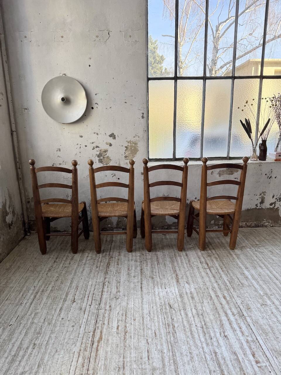 Set of 4 oak and straw chairs Dudouyt 1940