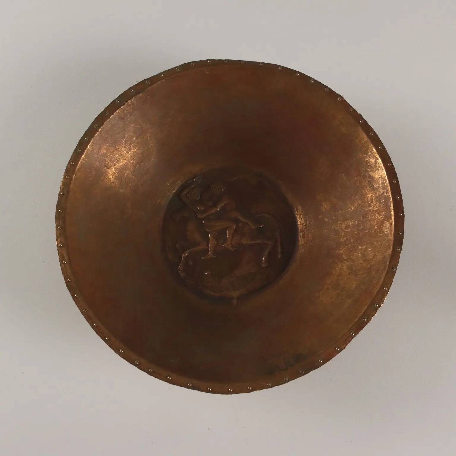 Antique table centrepiece Attilio Nani in copper Italy 20th Century